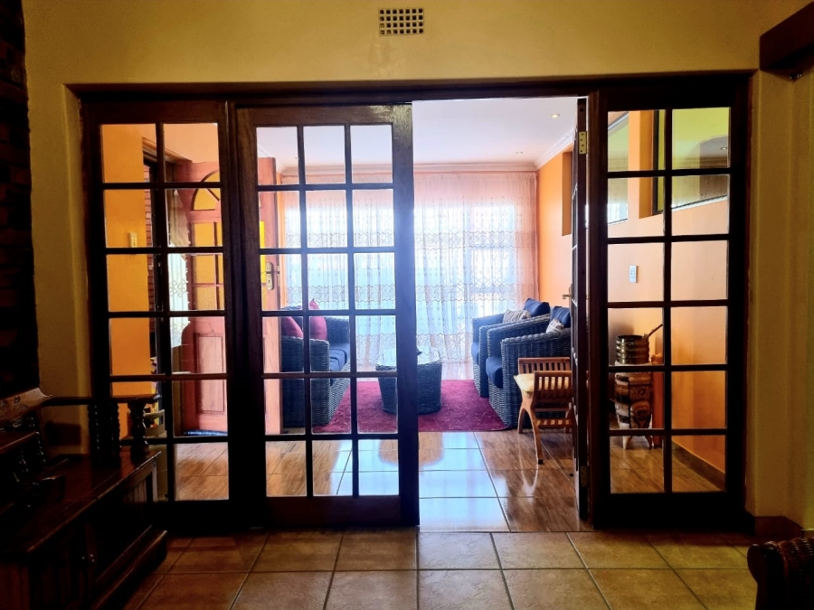 4 Bedroom Property for Sale in Royldene Northern Cape